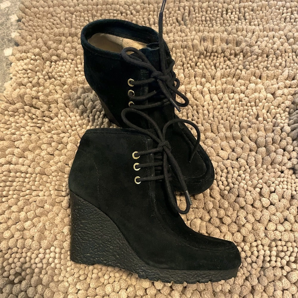 Wedge booties Michael kors size 5.5 suede black;